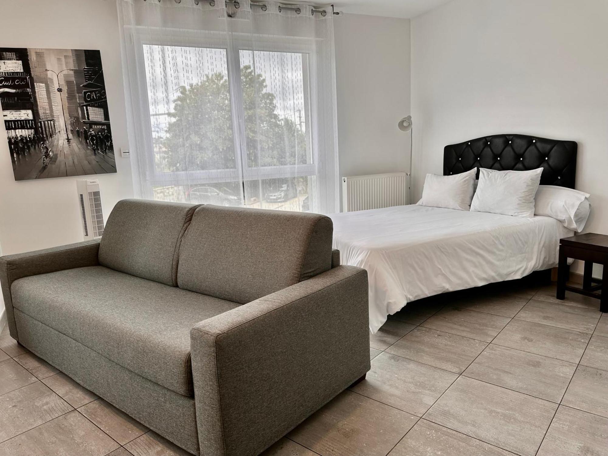Residence 4T - 33 Avenue Gaston Chauvin Aulnay-sous-Bois Eksteriør bilde